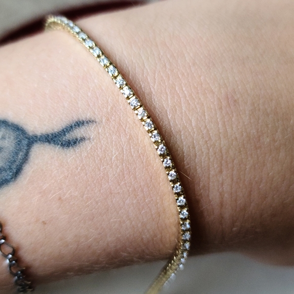 14k Gold Diamond Bracelet - Picture 4 of 13